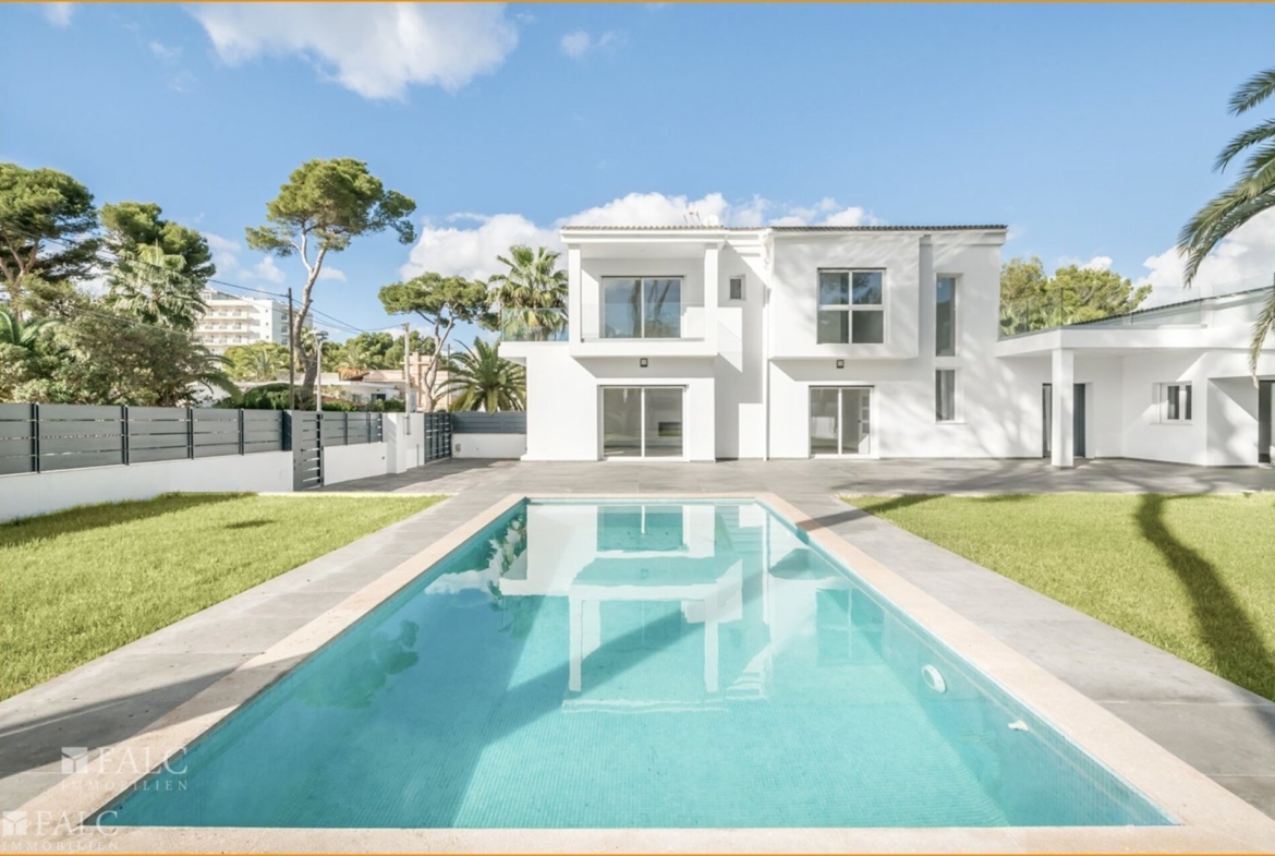 Haus und Pool - Casa y piscina